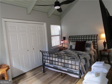 Rare opportunity to buy in the Alpines of Helen! Beautifully - photo 22