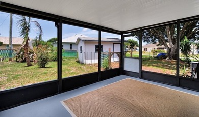Welcome home to *Four Oaks*! This cute 2 bedroom/1 bathroom home - photo 22