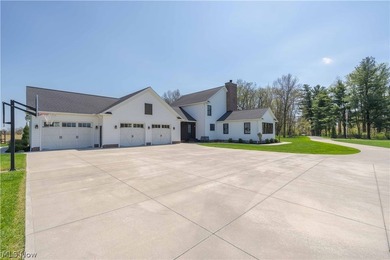 A once in a lifetime opportunity is now yours. This peaceful and - photo 23