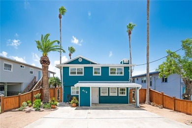 A truly exquisite coastal property offering an unparalleled - photo 2