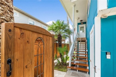 A truly exquisite coastal property offering an unparalleled - photo 3