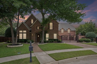 Nestled on a quiet cul-de-sac in the highly sought-after golf - photo 2