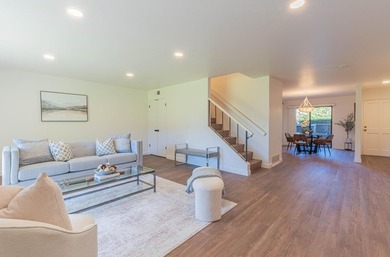 One of the largest updated Arroyo Carmel residences currently - photo 11