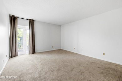 Welcome to the Westcliff Condominiums, one of Knoxville's - photo 15