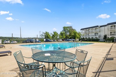 Welcome to the Westcliff Condominiums, one of Knoxville's - photo 21