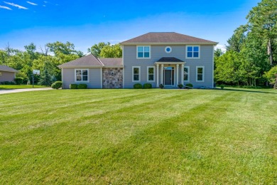 Pewaukee Lake Home For Sale in Pewaukee Wisconsin