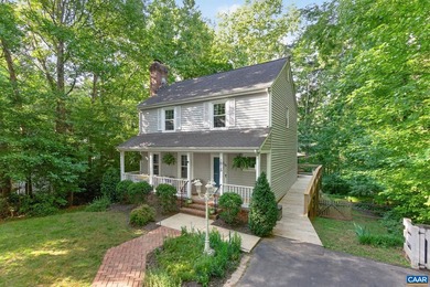 This move-in ready, three-level home offers exceptional - photo 3