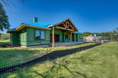 For buyers seeking a high-end custom spec home in Horseshoe Bay - photo 6