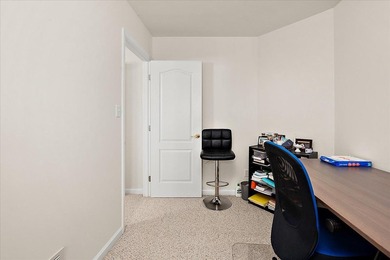 Welcome to 2 Moonraker Rd, a bright, airy, and beautiful - photo 38