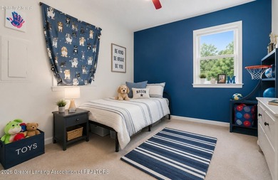 Welcome to 14133 North Ave in Bellevue, a truly - photo 11