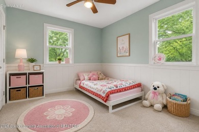 Welcome to 14133 North Ave in Bellevue, a truly - photo 13