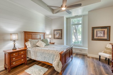 Estate living in the prestigious gated Horseshoe Bay equestrian - photo 16