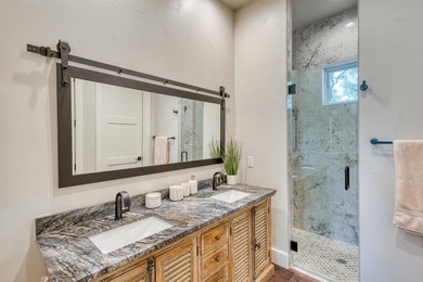 Estate living in the prestigious gated Horseshoe Bay equestrian - photo 22