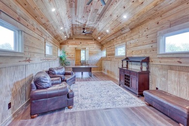 Estate living in the prestigious gated Horseshoe Bay equestrian - photo 27