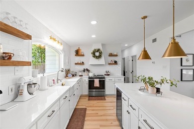 Beautifully renovated and move-in ready! Situated on a spacious - photo 9