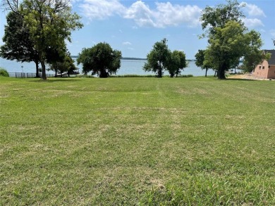 Richland Chambers Lake Lot For Sale in Corsicana Texas