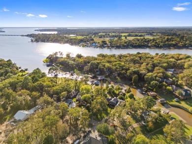 Cedar Creek Lake Home For Sale in Eustace Texas