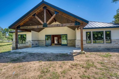 Discover a rare offering in the heart of Horseshoe Bay, ideally - photo 8