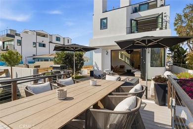 Completely remodeled luxury bayfront duplex in Newport Beach - photo 11