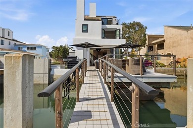Completely remodeled luxury bayfront duplex in Newport Beach - photo 16