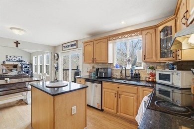 Welcome home to this beautiful 4-bedroom, 3 full bath retreat - photo 16