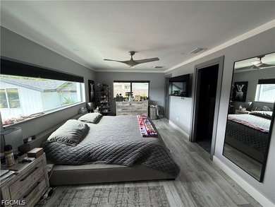 Waterfront Gulf-Access Pool Home - Fully Renovated Experience - photo 18