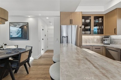 Completely remodeled luxury bayfront duplex in Newport Beach - photo 21