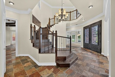 Welcome to an exceptional residence in the prestigious gated Bay - photo 7