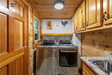 WOW! A rare offering unlike anything else on the market, this - photo 28