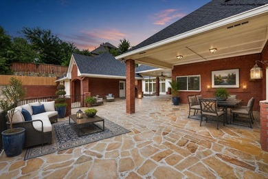 Welcome to an exceptional residence in the prestigious gated Bay - photo 10