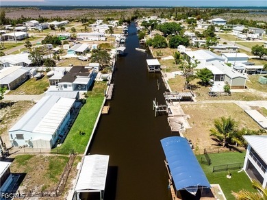 Waterfront opportunity in Flamingo Bay! This newly renovated - photo 32