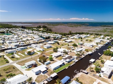 Waterfront opportunity in Flamingo Bay! This newly renovated - photo 33