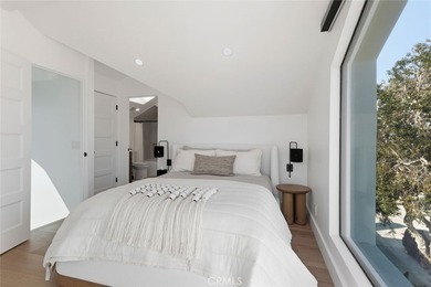 Completely remodeled luxury bayfront duplex in Newport Beach - photo 33