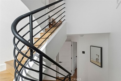 Completely remodeled luxury bayfront duplex in Newport Beach - photo 39