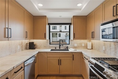 Completely remodeled luxury bayfront duplex in Newport Beach - photo 43