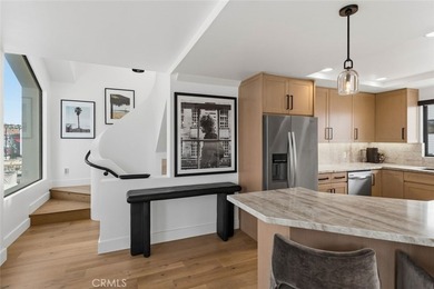 Completely remodeled luxury bayfront duplex in Newport Beach - photo 46