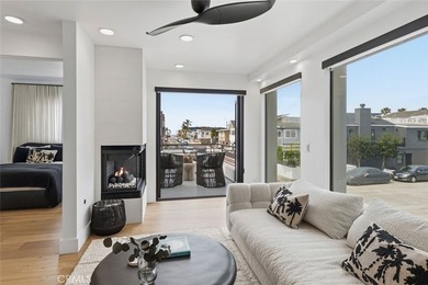 Completely remodeled luxury bayfront duplex in Newport Beach - photo 48