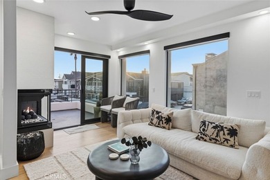 Completely remodeled luxury bayfront duplex in Newport Beach - photo 50
