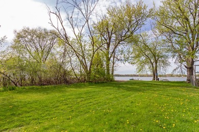 Slocum Lake Lot For Sale in Wauconda Illinois