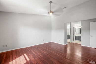 SUNRUNNER PLACE---Superior, well-located condo with vaulted - photo 11