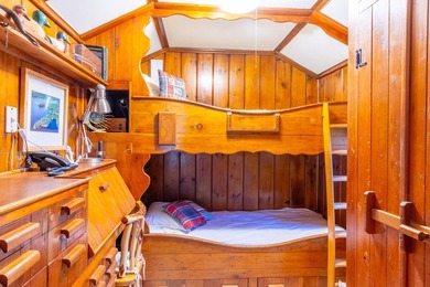 Enchanting 2.6-acre pristine Rainy Lake Island paradise on the U - photo 15