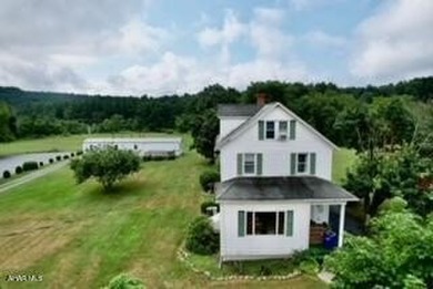 Shawnee Lake Home For Sale in Schellsburg Pennsylvania