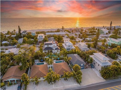 Welcome to *Captains Quarters* this luxury duplex is recently - photo 3
