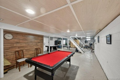 Charm meets convenience, and an abundance of space, in this - photo 24
