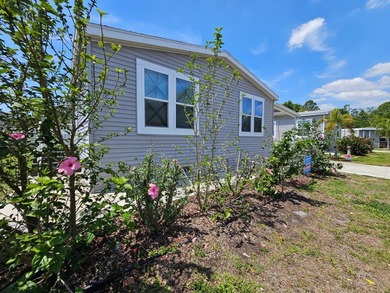 Large Stunning 3Bed 2Bath All Ages Community!! Renting is - photo 2
