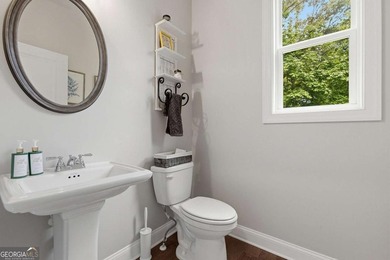 Some homes just have a good feeling... and this is one of them! - photo 9