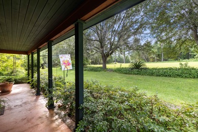 This family compound boast 2 family homes, with over 2,400+ sq - photo 5
