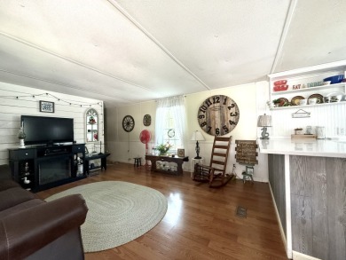 2 BR/1BA, Dock, STR Friendly, Outdoor Living & Plentiful Storage! - photo 8