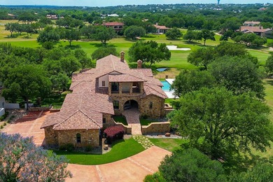 Tuscan home on 2 lots, 3 new a/c's, new roof 2021, new wood - photo 2