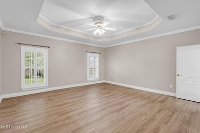 FRESHLY PAINTED EXTERIOR TO LOVELY ALABASTER WHITE STUCCO.!! - photo 21